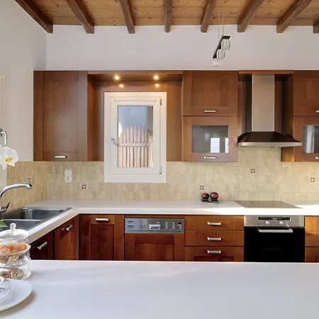 Villa Azzuro *